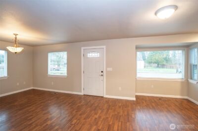 407 18th Street SW, Puyallup, WA 98371-5649 - Photo 4