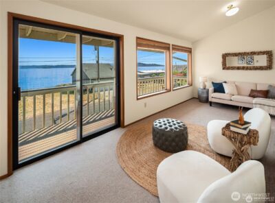 27523 SW Sandy Shores Drive , Vashon, WA 98070