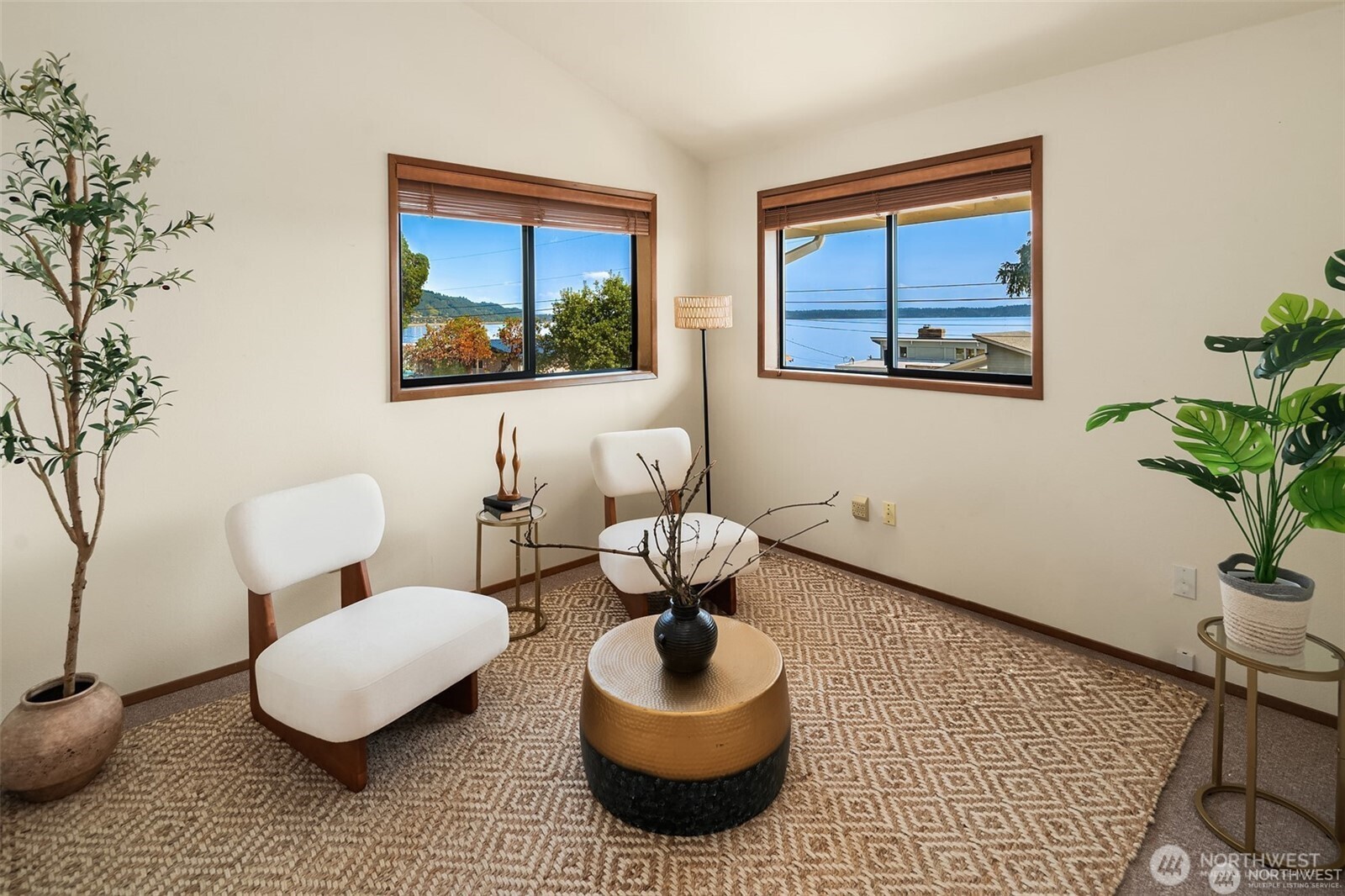 27523 SW Sandy Shores Drive , Vashon, WA 98070