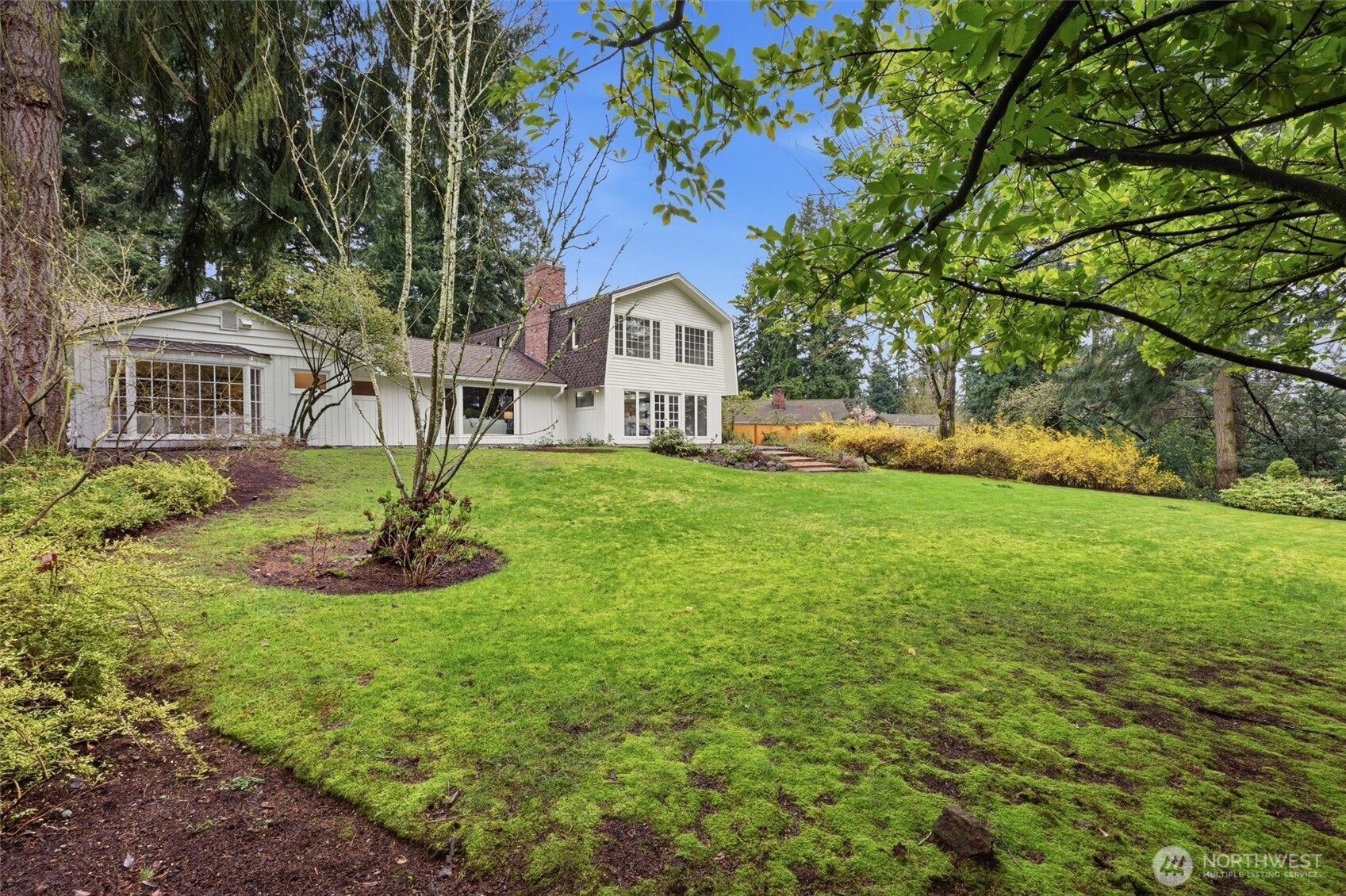 2503 125th Avenue NE, Bellevue, WA 98005
