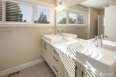 11838 79th Avenue S, Seattle, WA 98178 - Photo 25