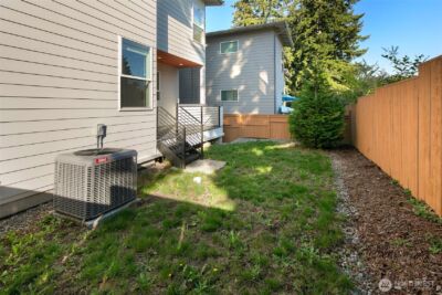 11838 79th Avenue S, Seattle, WA 98178 - Photo 37