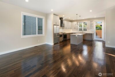 11838 79th Avenue S, Seattle, WA 98178 - Photo 9