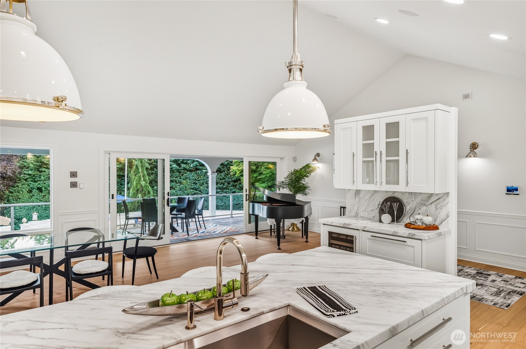 3026 140th Avenue NE, Bellevue, WA 98005