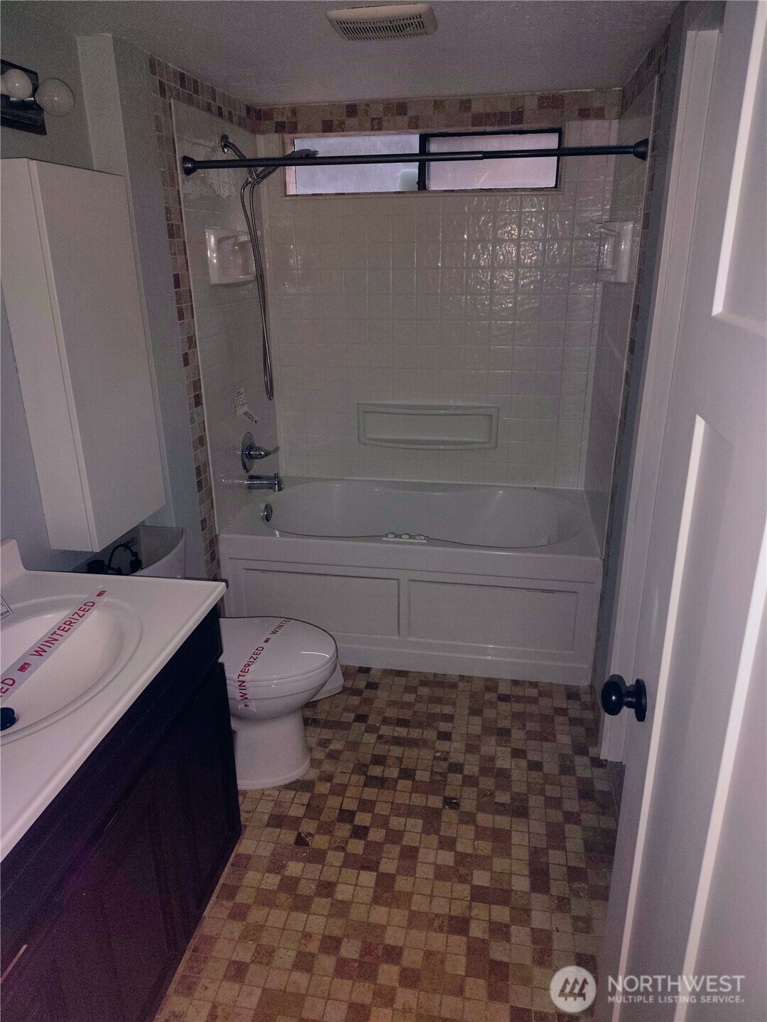 110 SW 116th Street #A11, Seattle, WA 98146