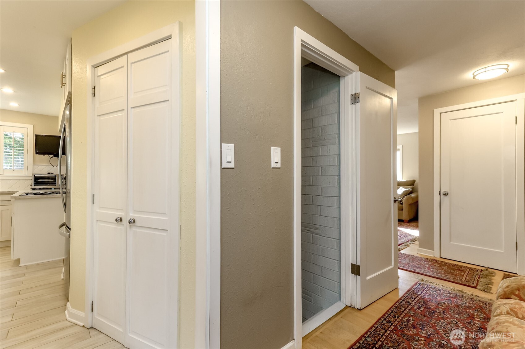 2424 SW 152nd Street , Burien, WA 98166