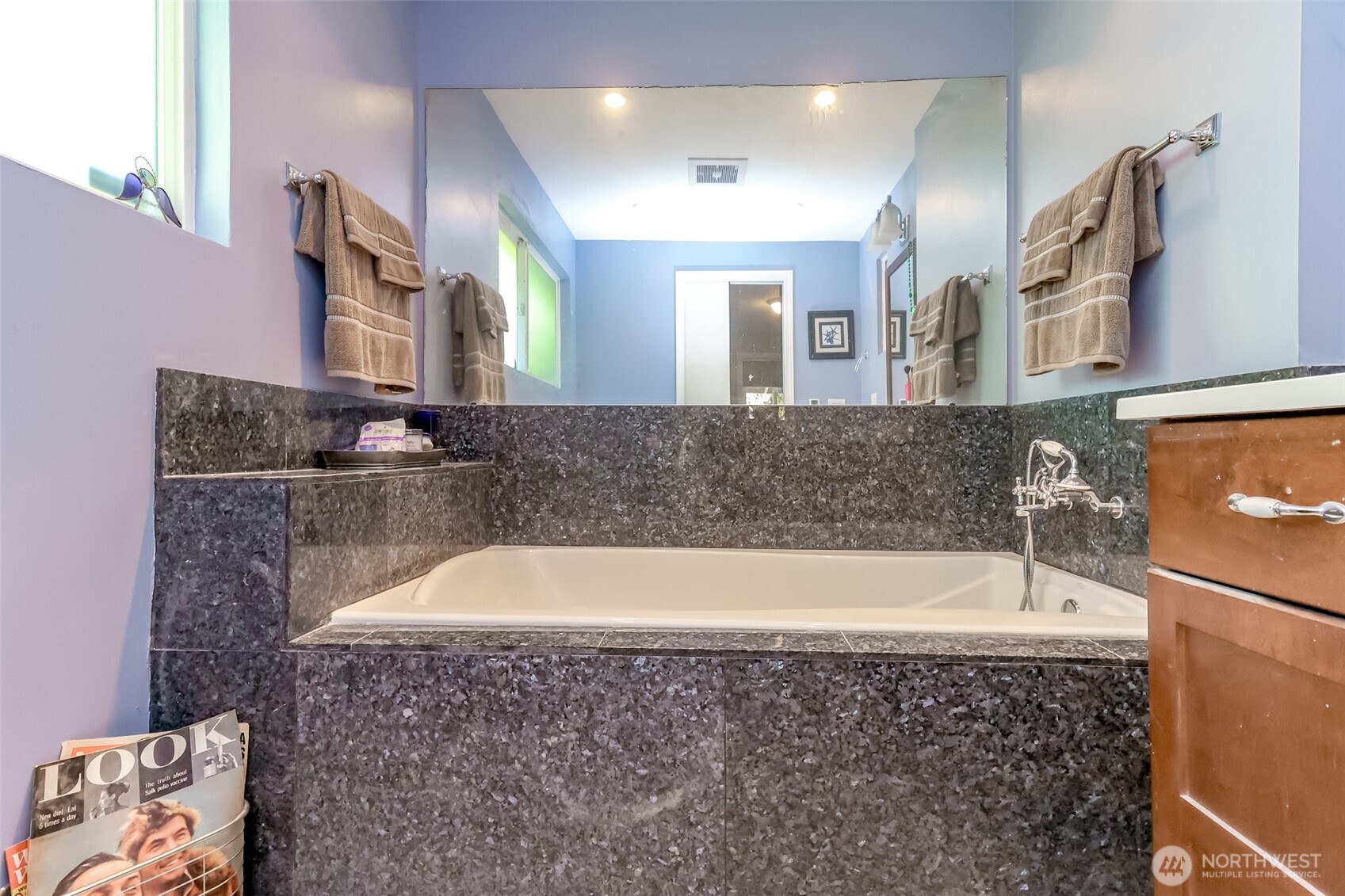 2424 SW 152nd Street , Burien, WA 98166