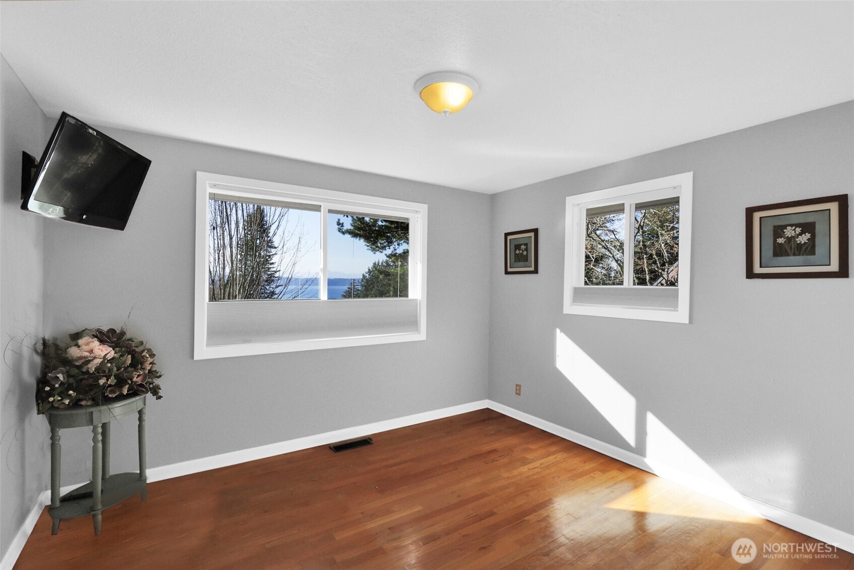 2424 SW 152nd Street , Burien, WA 98166