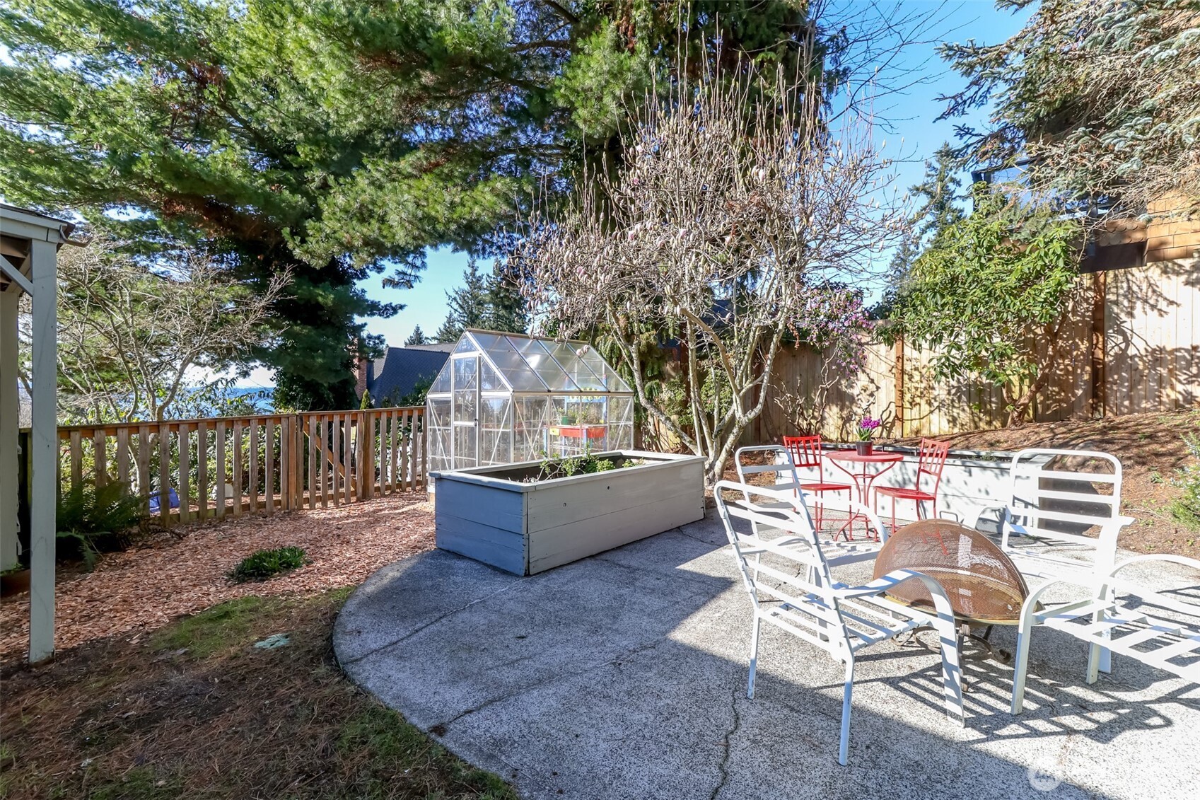 2424 SW 152nd Street , Burien, WA 98166