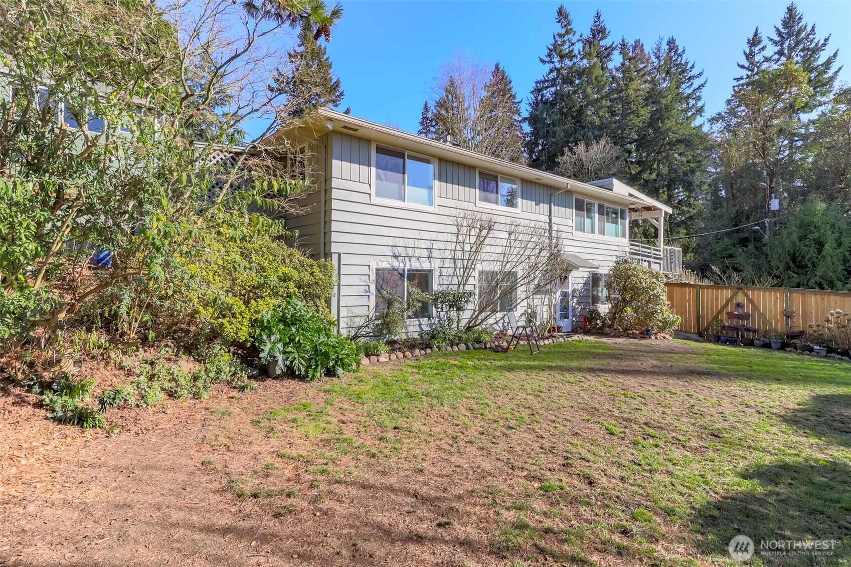 2424 SW 152nd Street , Burien, WA 98166