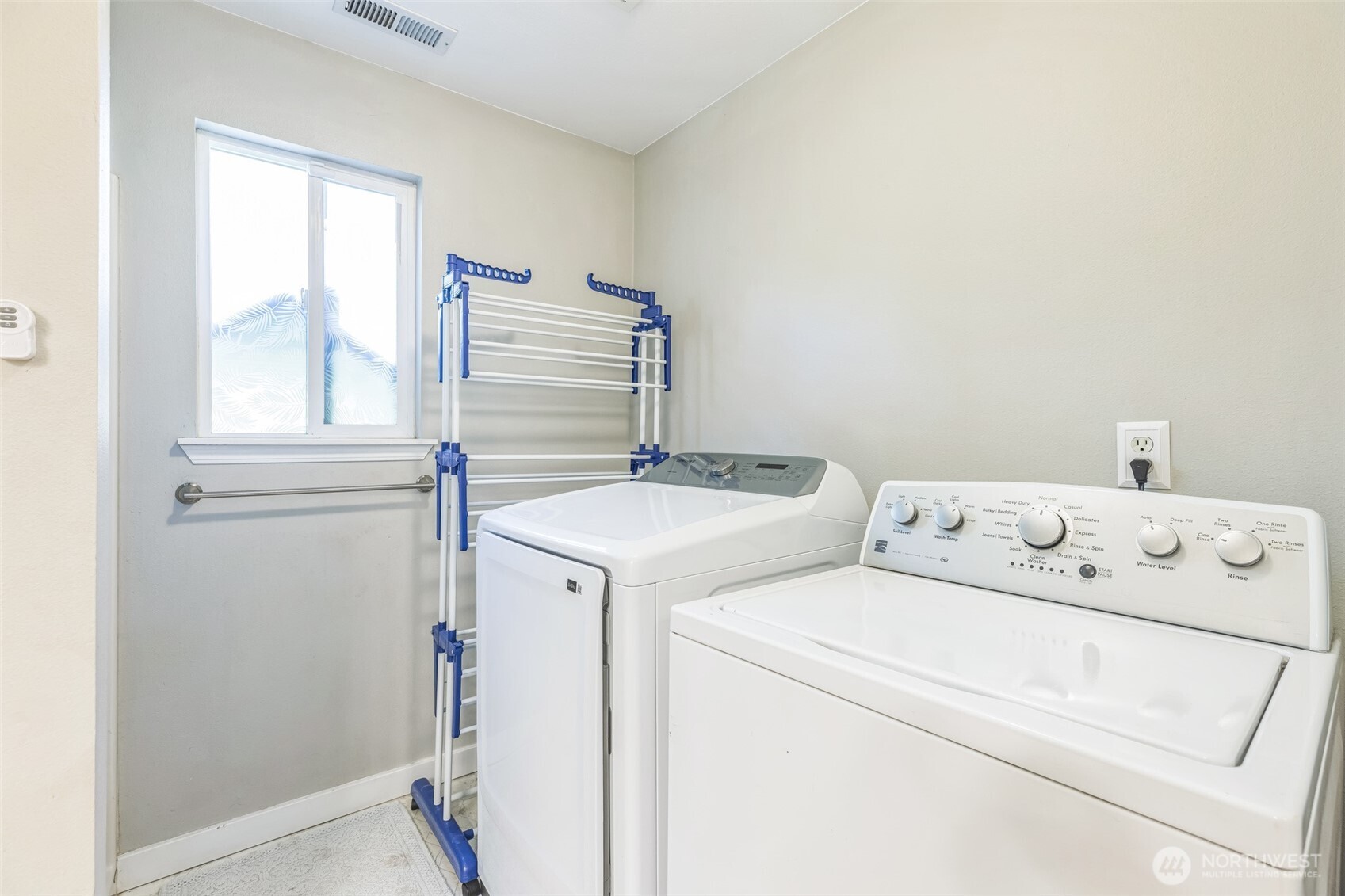 27828 74th Avenue NW, Stanwood, WA 98292-5954