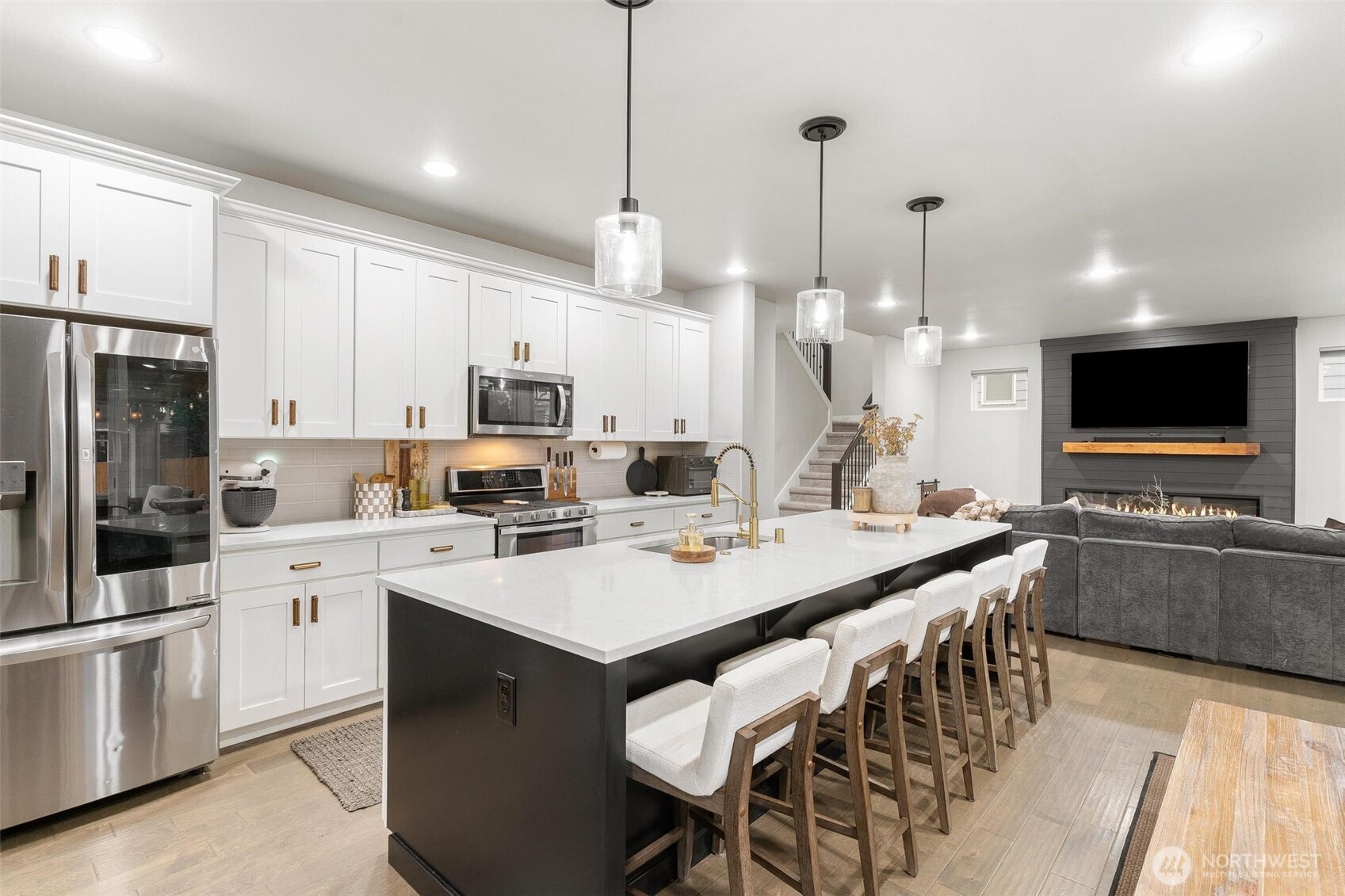 8218 37th Place NE, Marysville, WA 98270