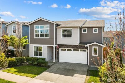 8218 37th Place NE, Marysville, WA 98270 - Photo 2