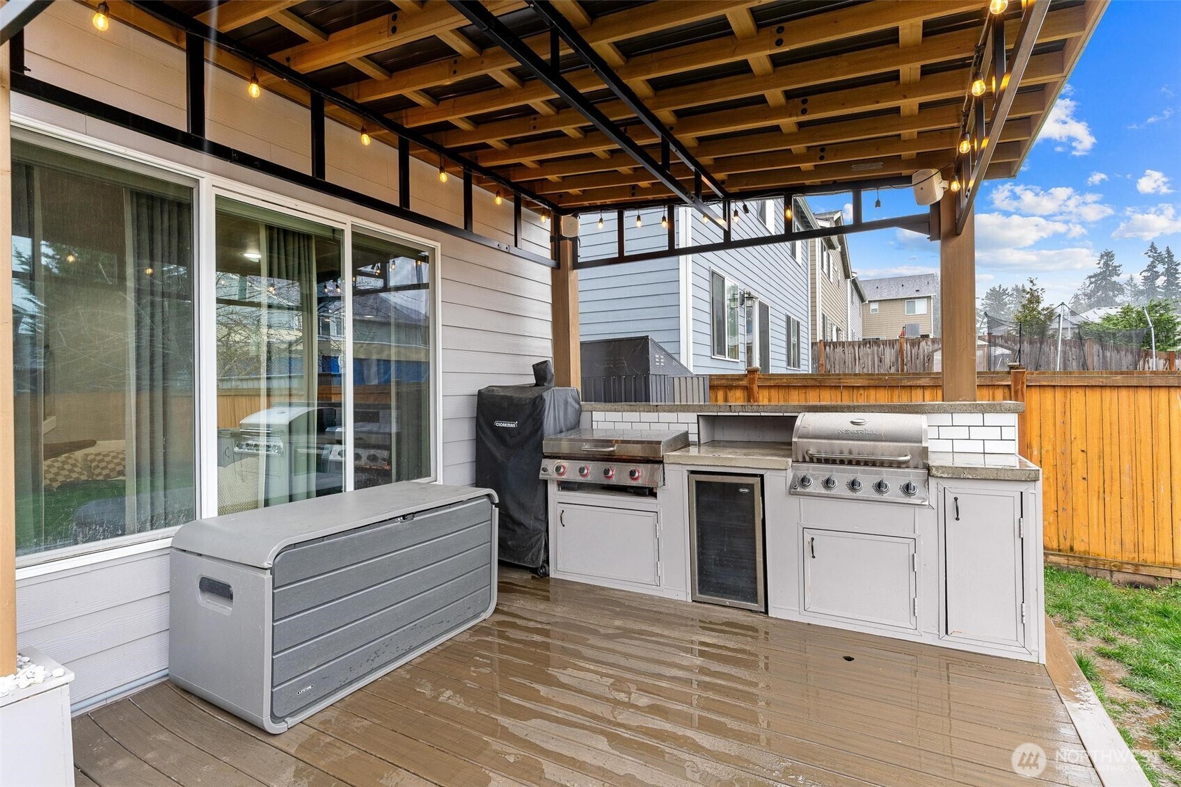 8218 37th Place NE, Marysville, WA 98270