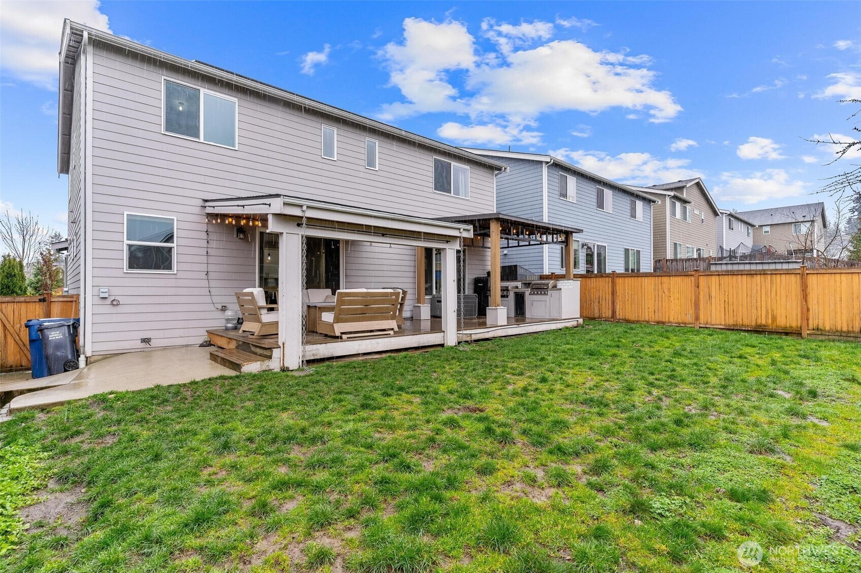 8218 37th Place NE, Marysville, WA 98270