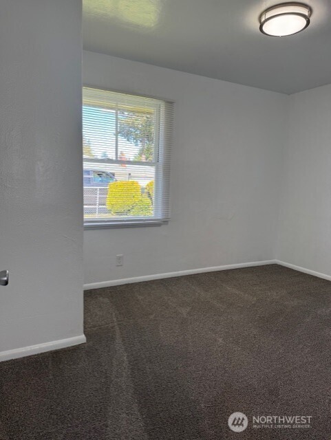 860 111th Street S, Tacoma, WA 98444