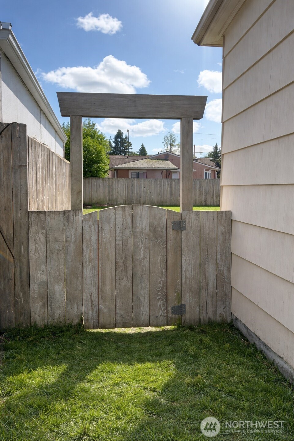 860 111th Street S, Tacoma, WA 98444