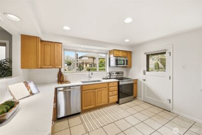 4019 SW Henderson Street , Seattle, WA 98136 - Photo 13