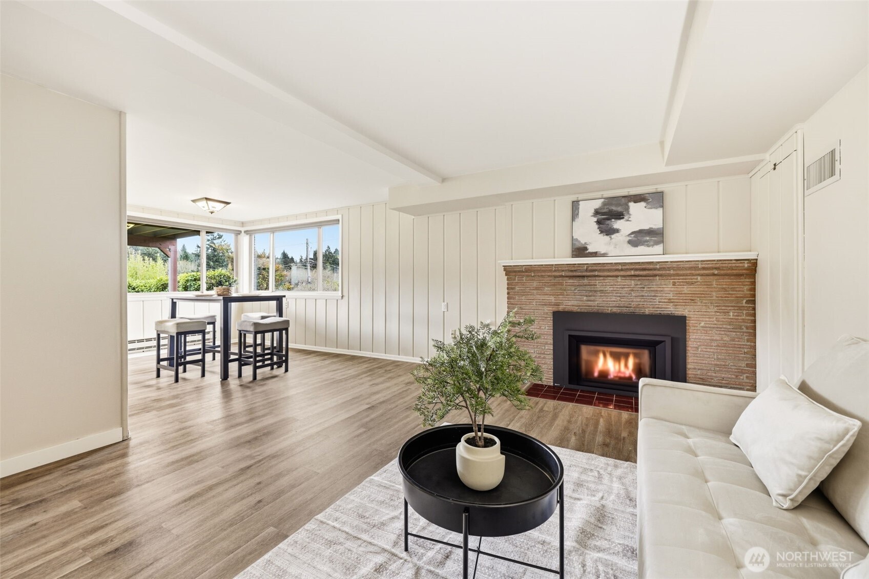 4019 SW Henderson Street , Seattle, WA 98136