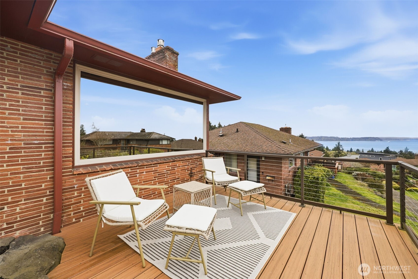 4019 SW Henderson Street , Seattle, WA 98136