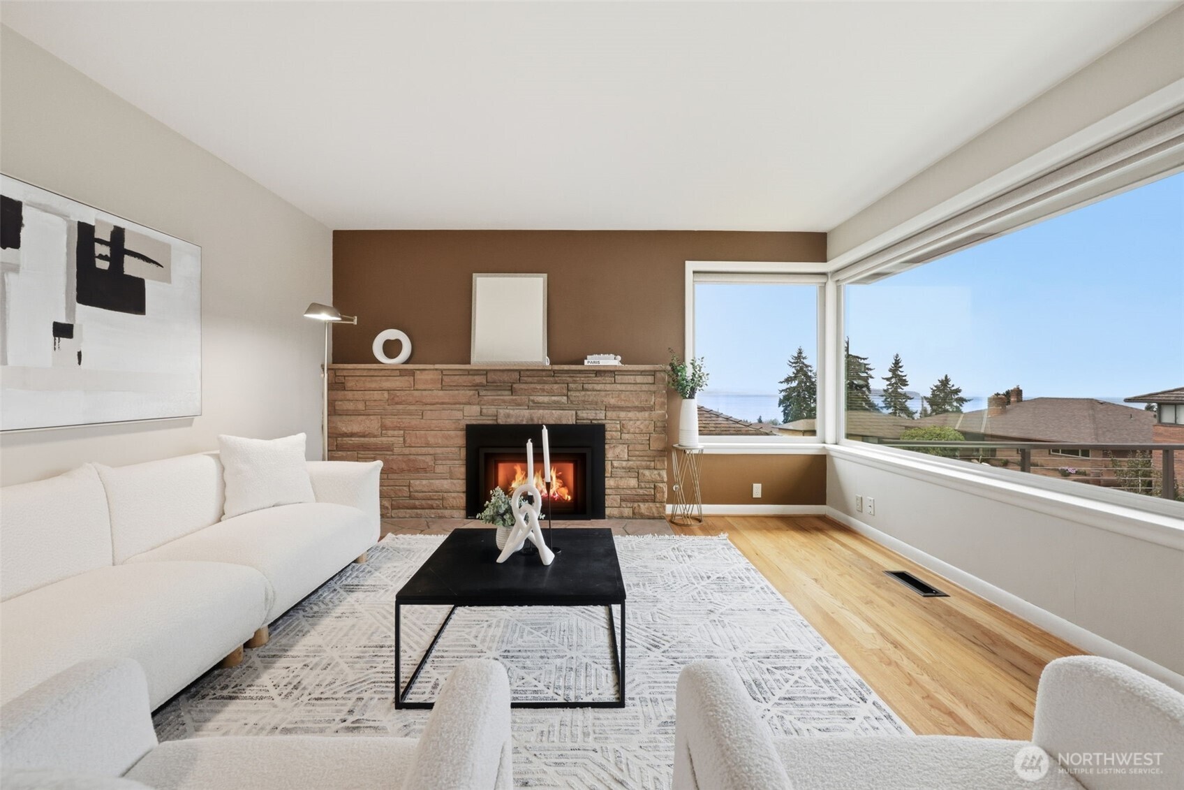 4019 SW Henderson Street , Seattle, WA 98136