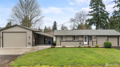 1703 4th Avenue NW, Puyallup, WA 98371 - Photo 2