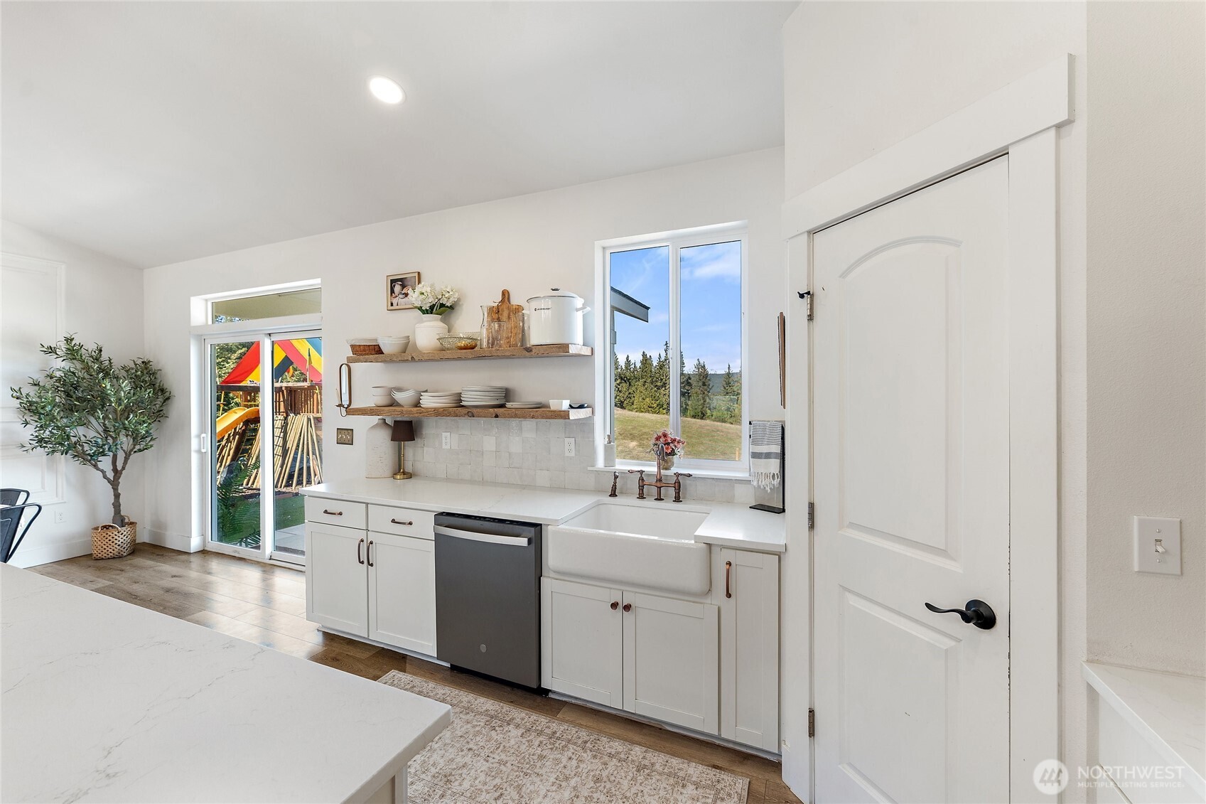 429 Dakota Heights Drive , Cle Elum, WA 98922