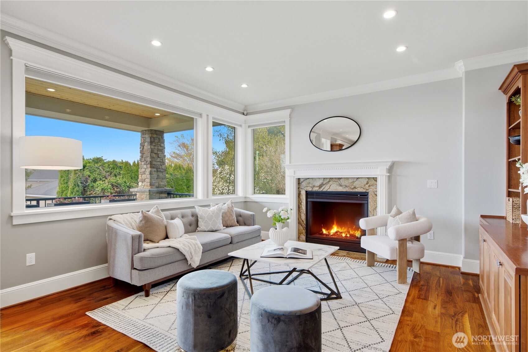 217 7th Avenue W, Kirkland, WA 98033