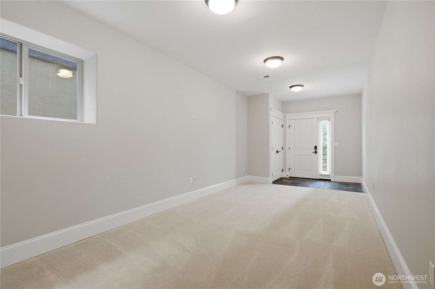 217 7th Avenue W, Kirkland, WA 98033