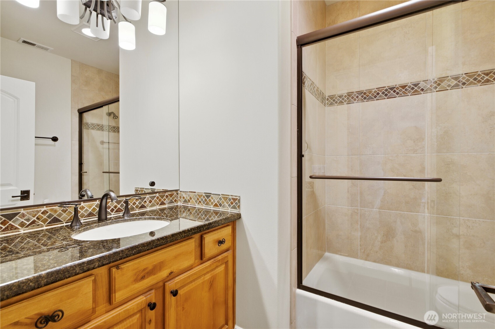 217 7th Avenue W, Kirkland, WA 98033