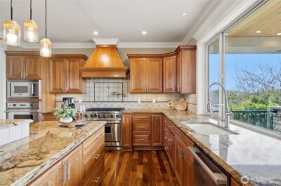 217 7th Avenue W, Kirkland, WA 98033 - Photo 5