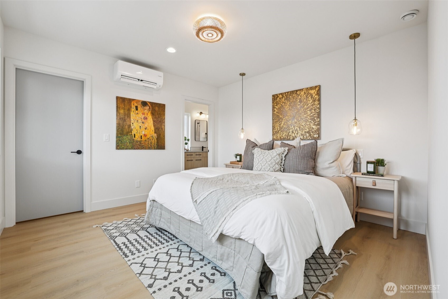 2628 58th Avenue SW, Seattle, WA 98116