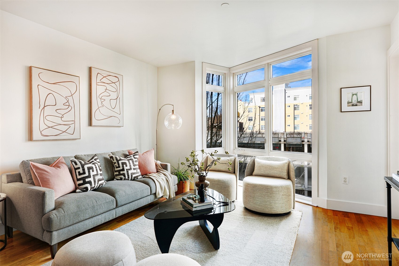 159 Denny Way #406, Seattle, WA 98109-4490