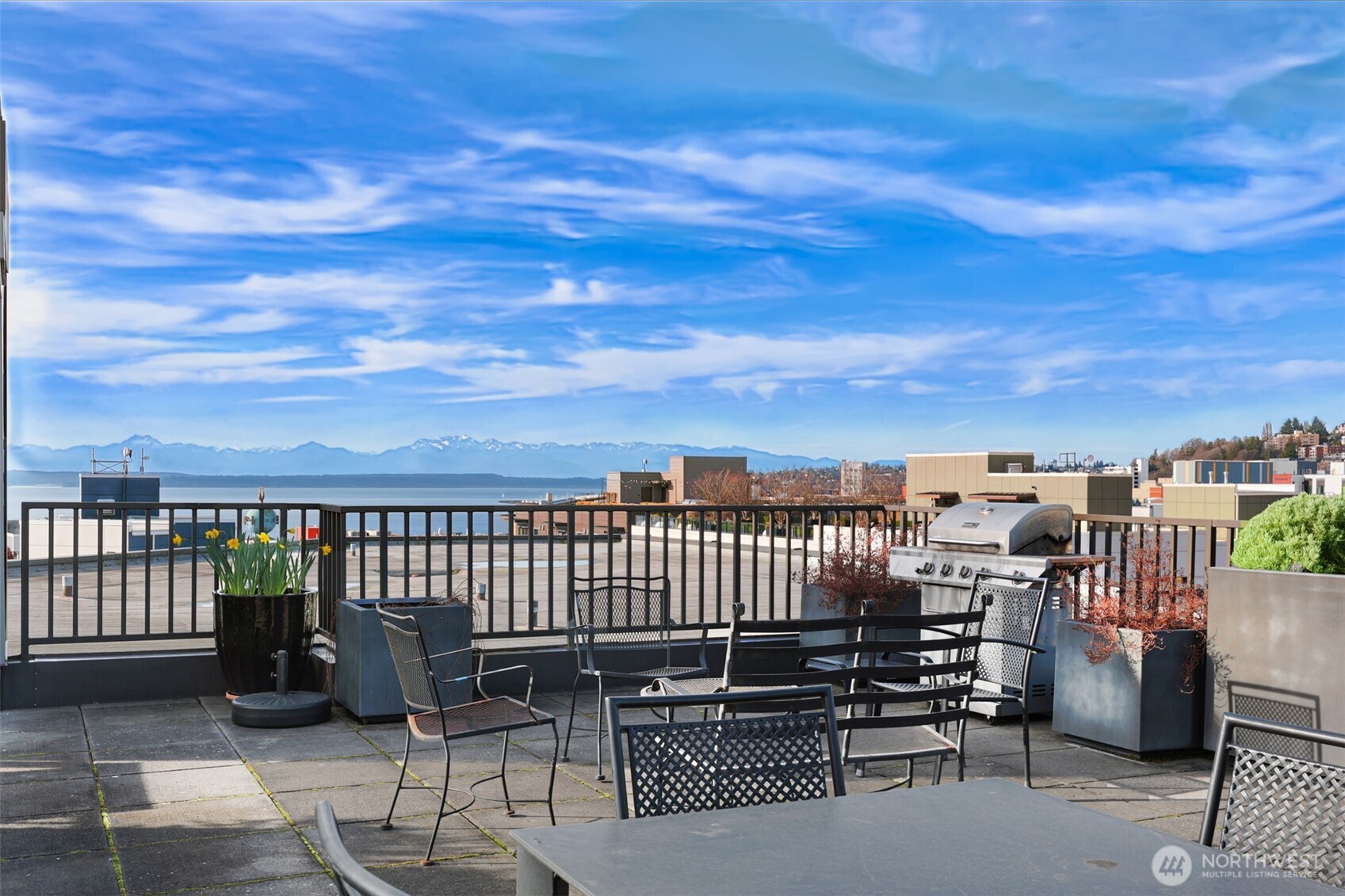 159 Denny Way #406, Seattle, WA 98109-4490