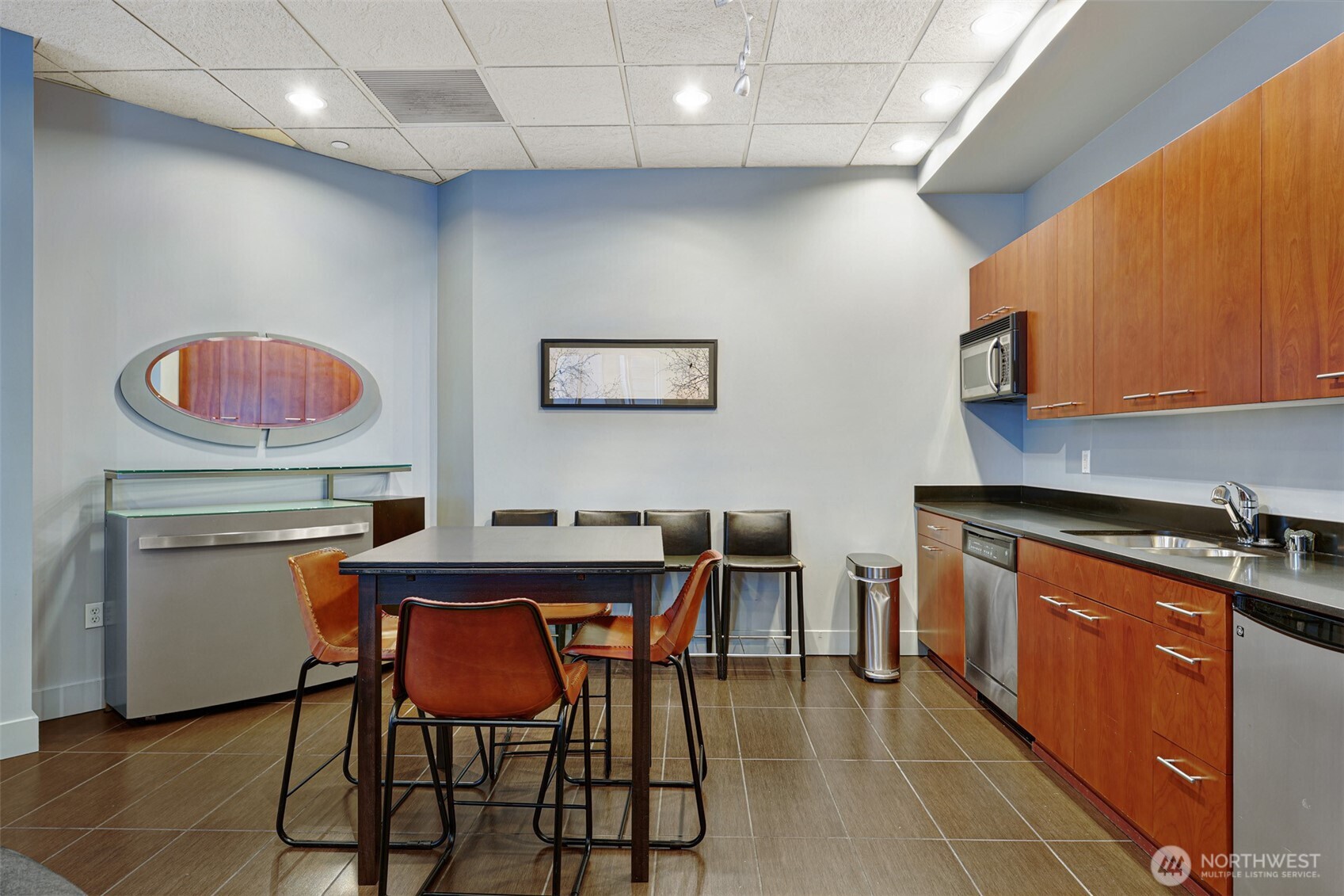 159 Denny Way #406, Seattle, WA 98109-4490