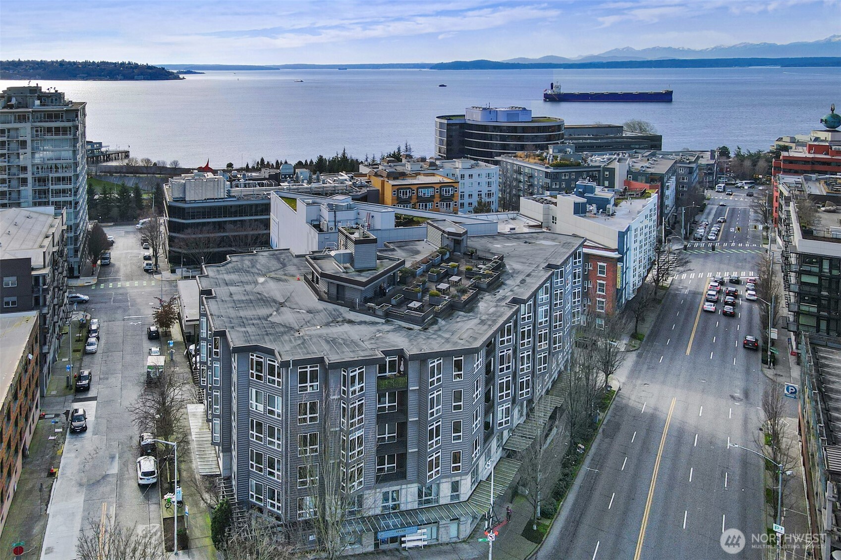 159 Denny Way #406, Seattle, WA 98109-4490