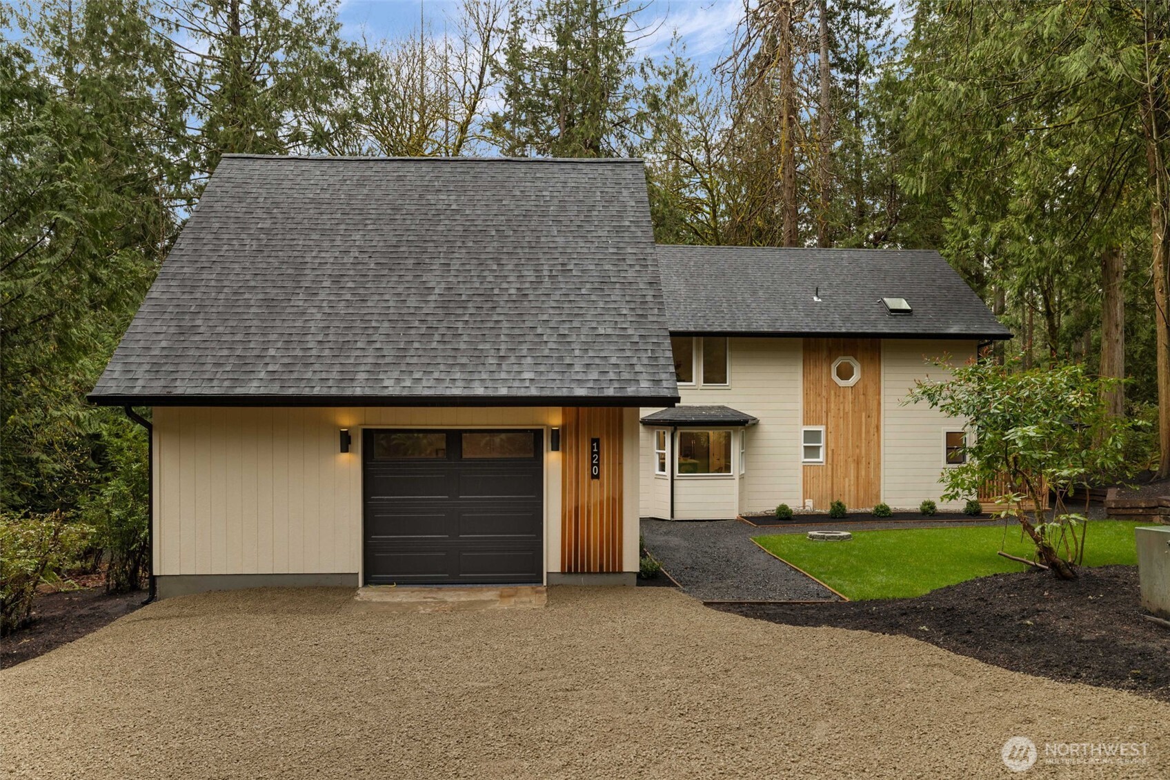 120 E Stadium Lane , Grapeview, WA 98546