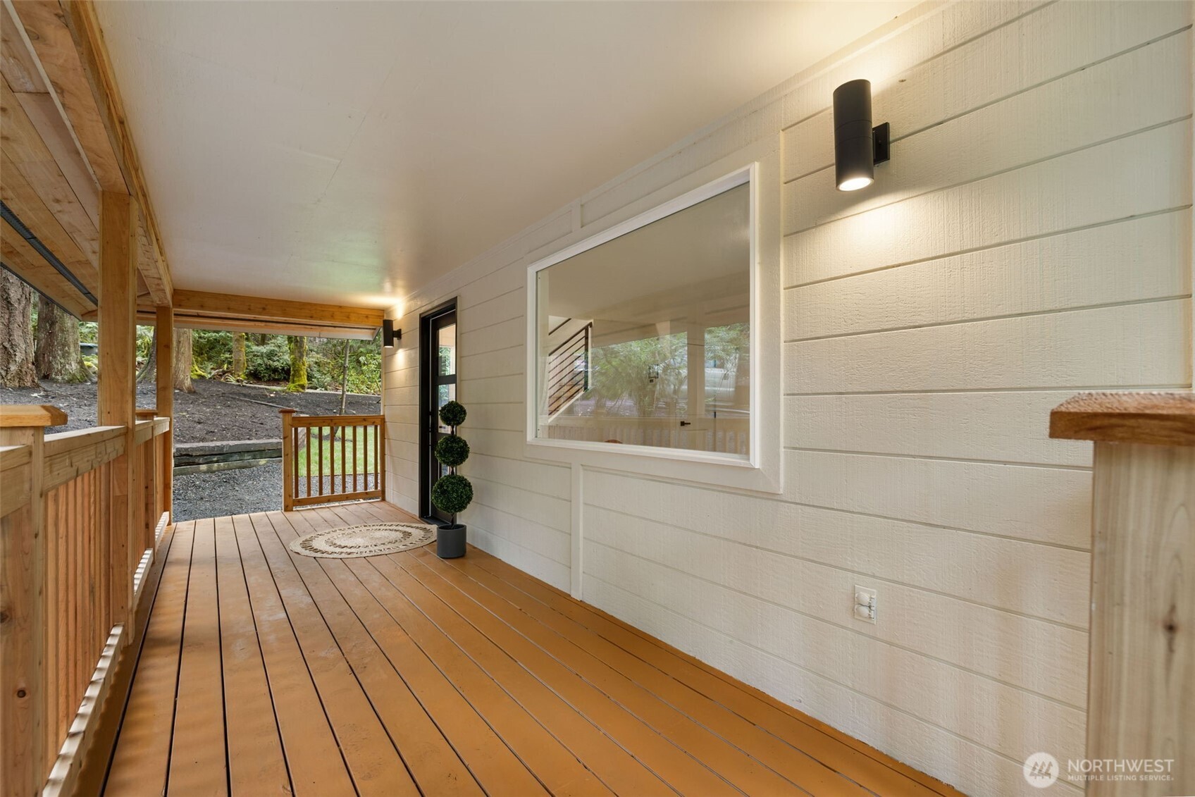 120 E Stadium Lane , Grapeview, WA 98546