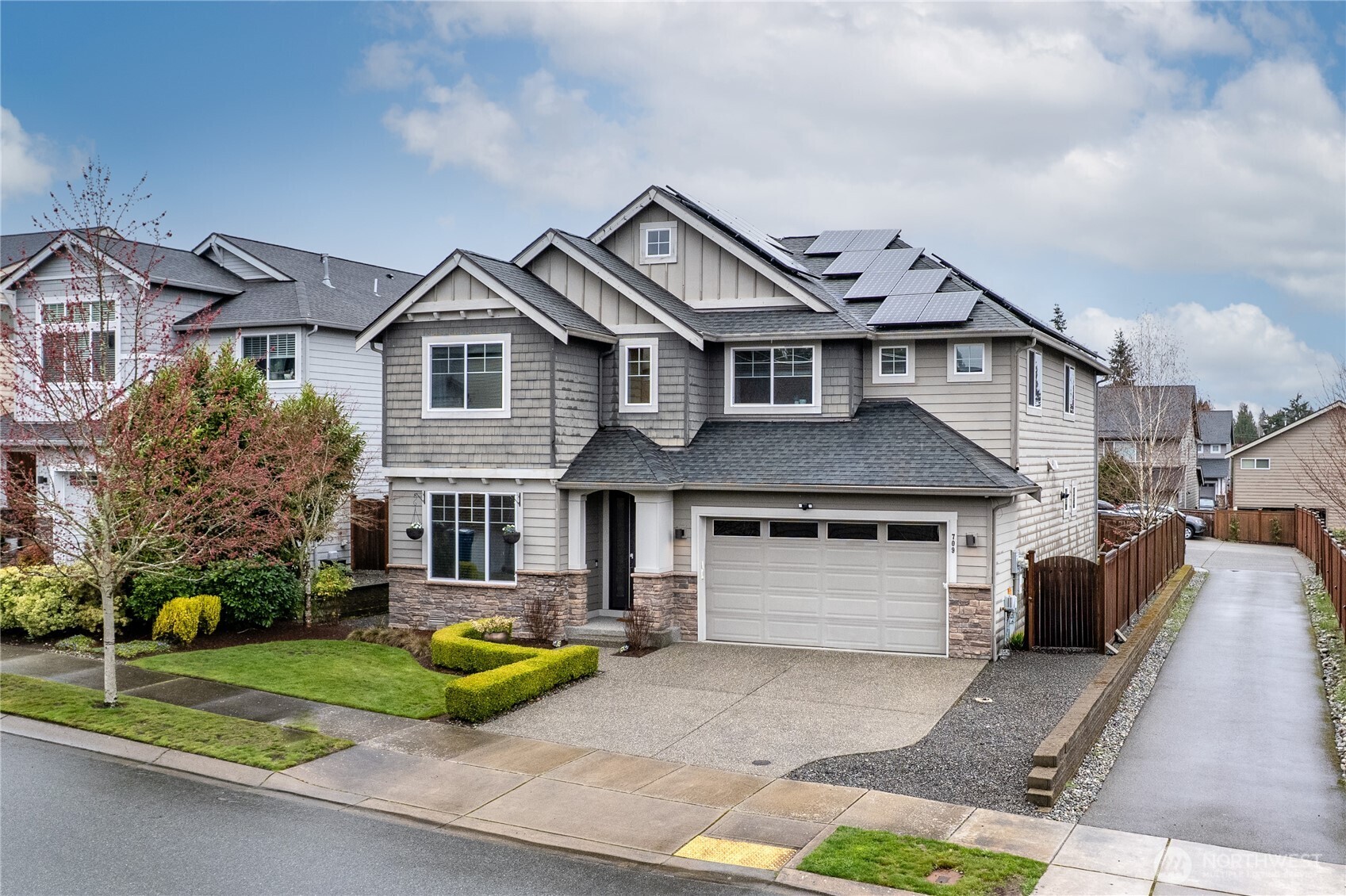 709 153rd Place SW, Lynnwood, WA 98087-2660