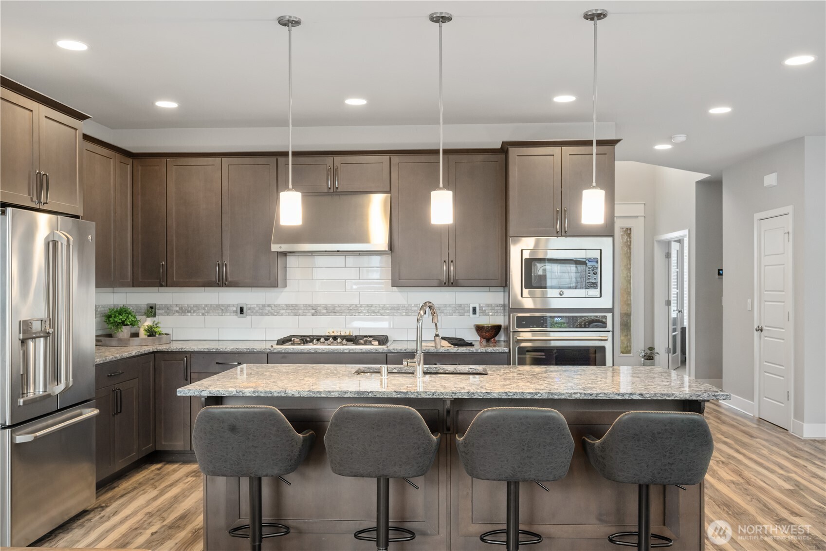 709 153rd Place SW, Lynnwood, WA 98087-2660