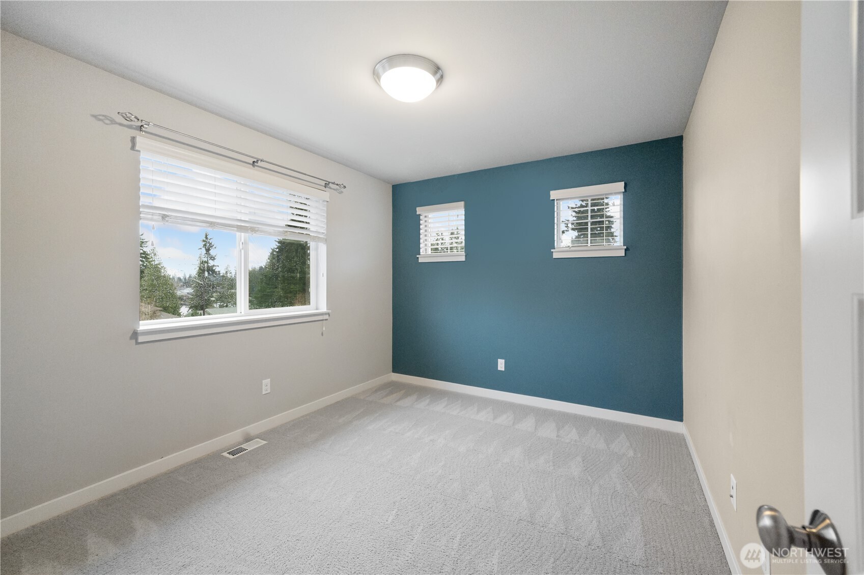 709 153rd Place SW, Lynnwood, WA 98087-2660