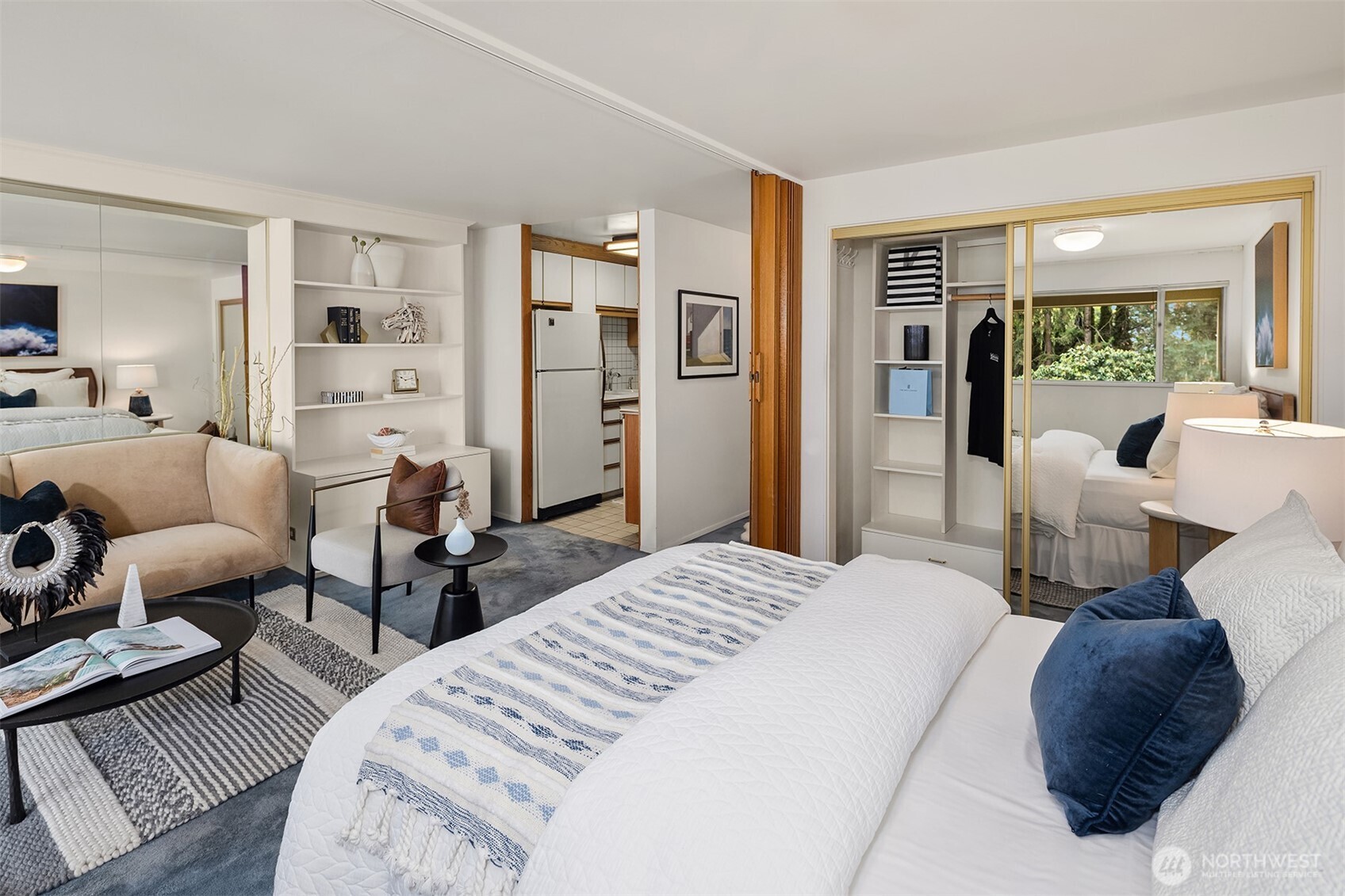 1600 43rd Avenue E #212, Seattle, WA 98112