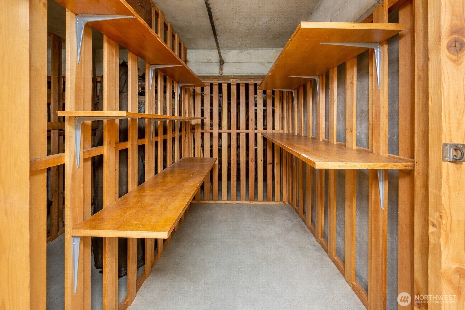 1600 43rd Avenue E #212, Seattle, WA 98112