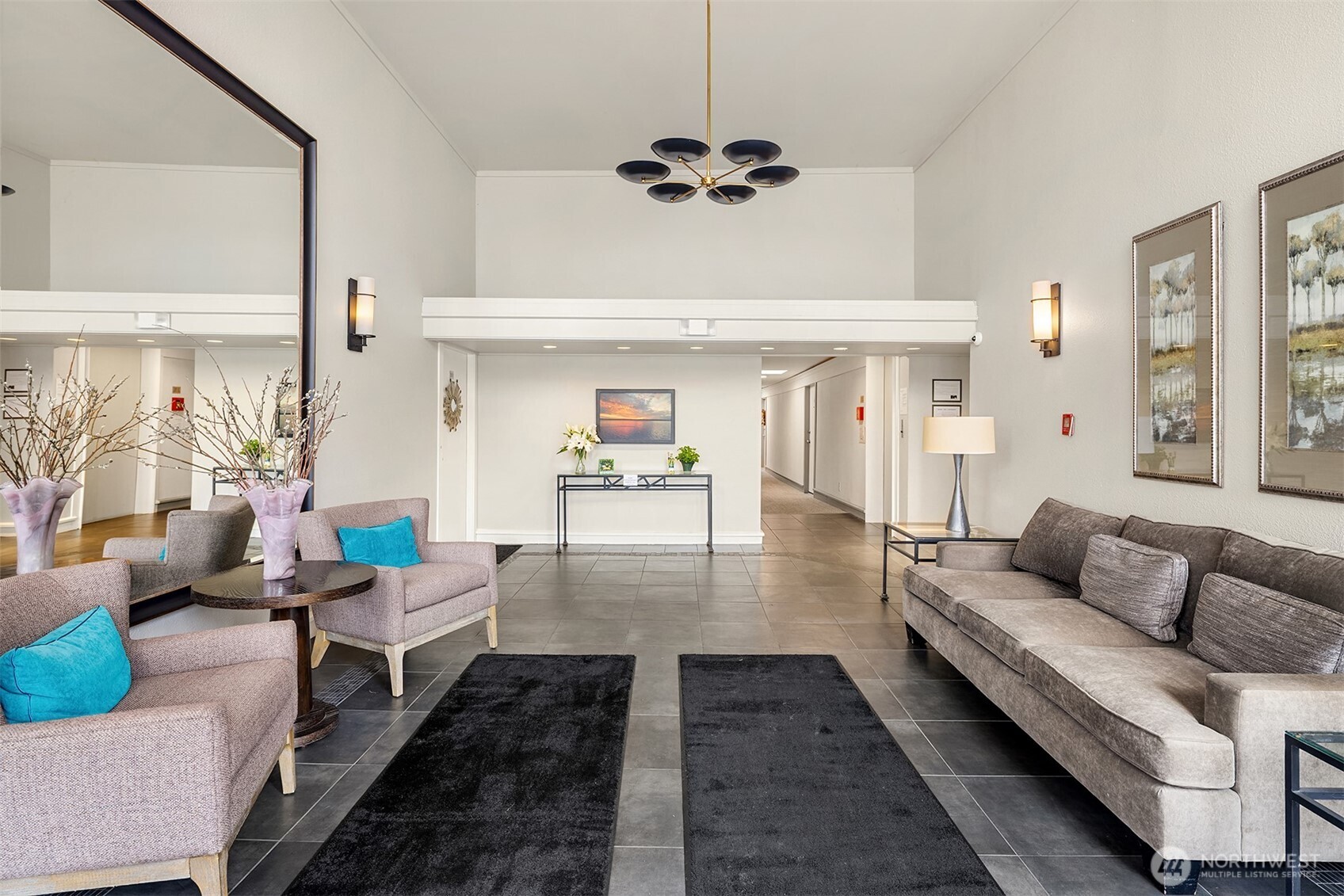 1600 43rd Avenue E #212, Seattle, WA 98112