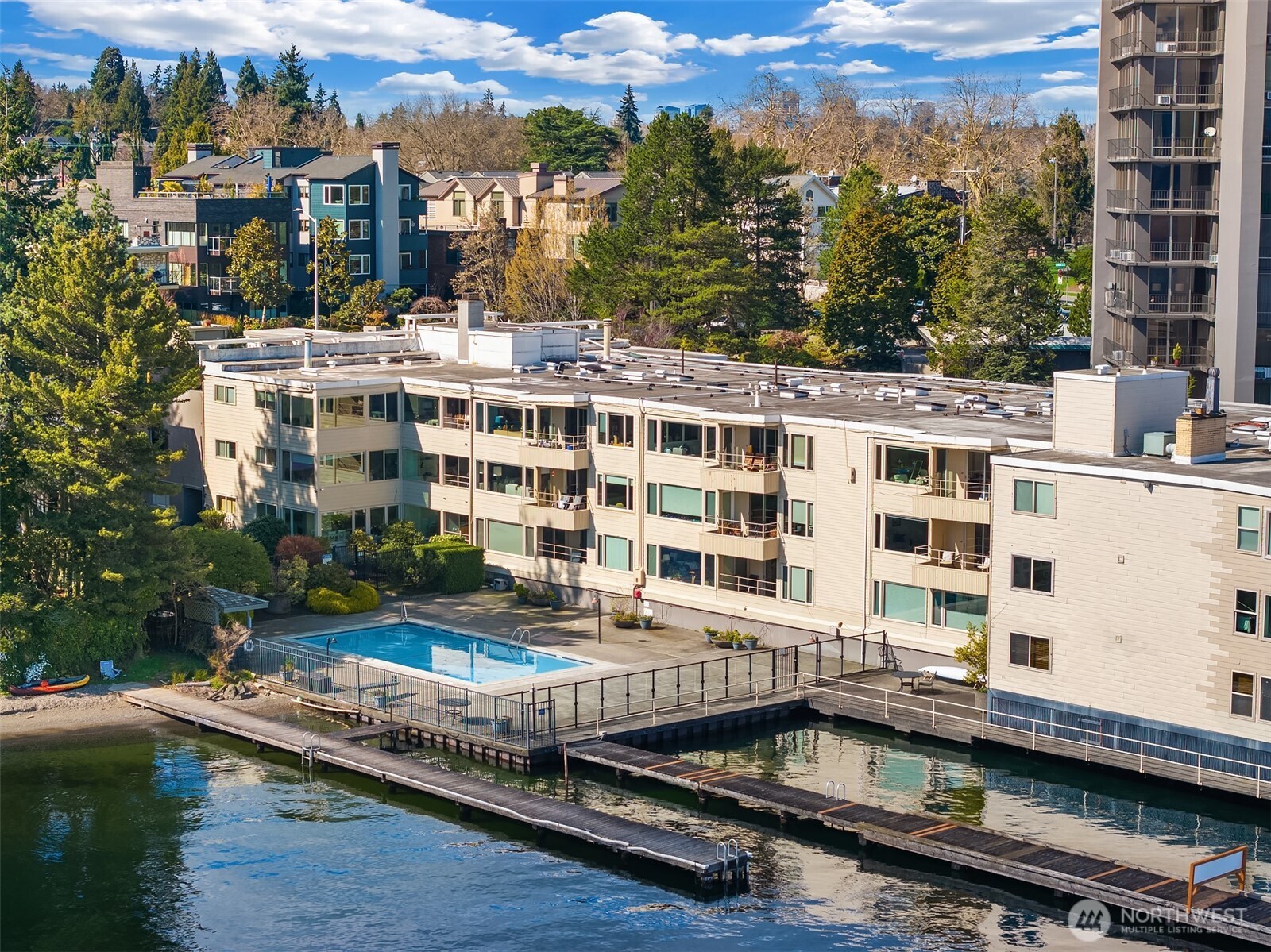 1600 43rd Avenue E #212, Seattle, WA 98112