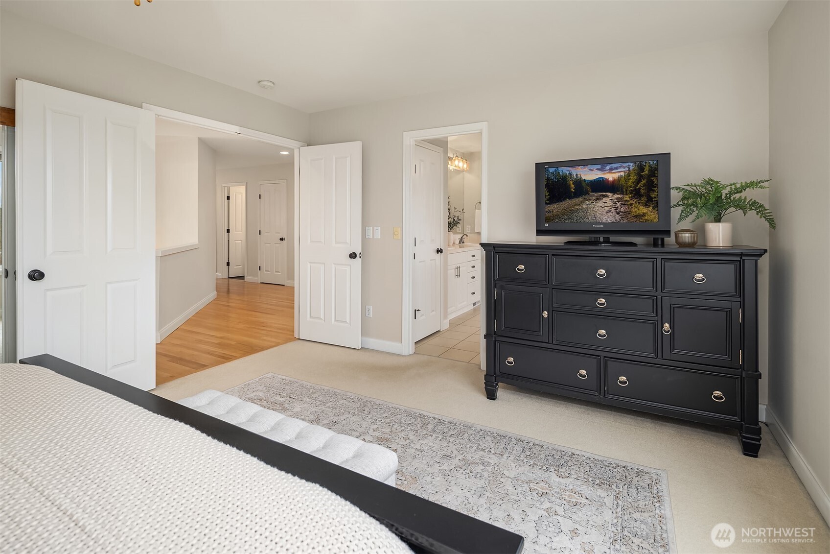 35814 SE Crestview Loop , Snoqualmie, WA 98065