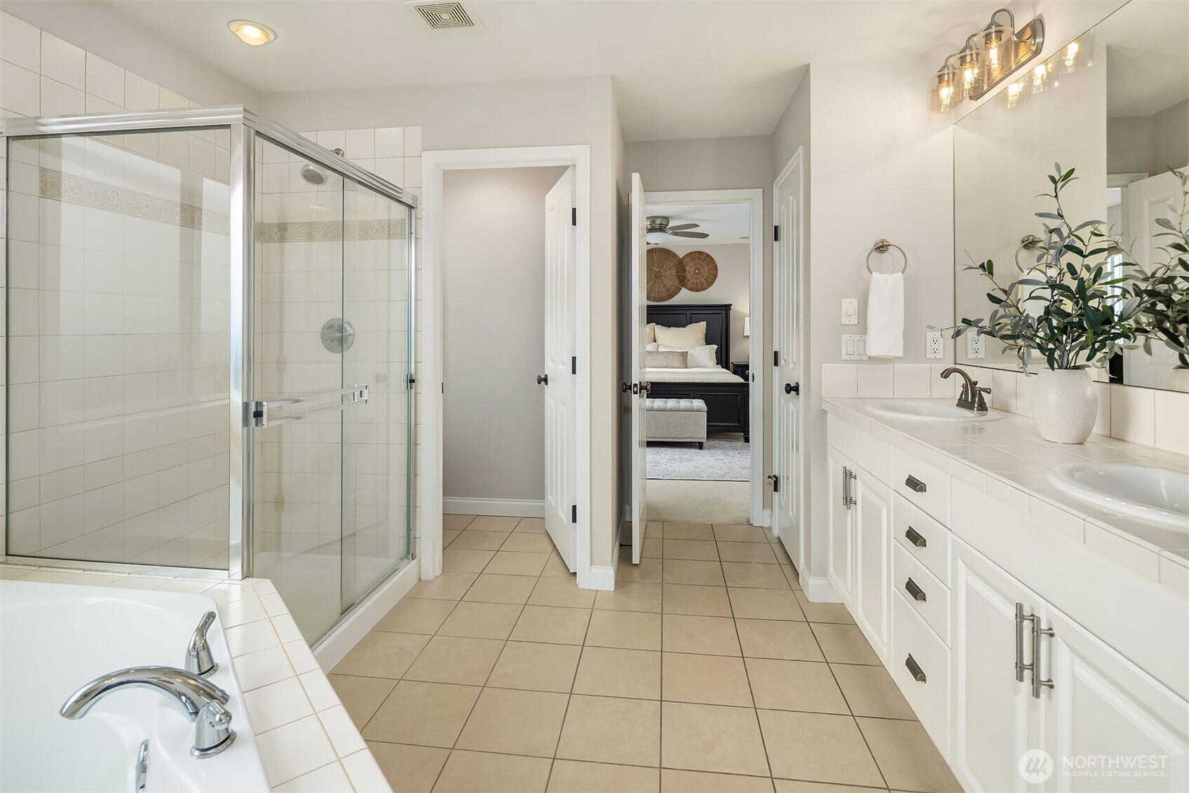 35814 SE Crestview Loop , Snoqualmie, WA 98065