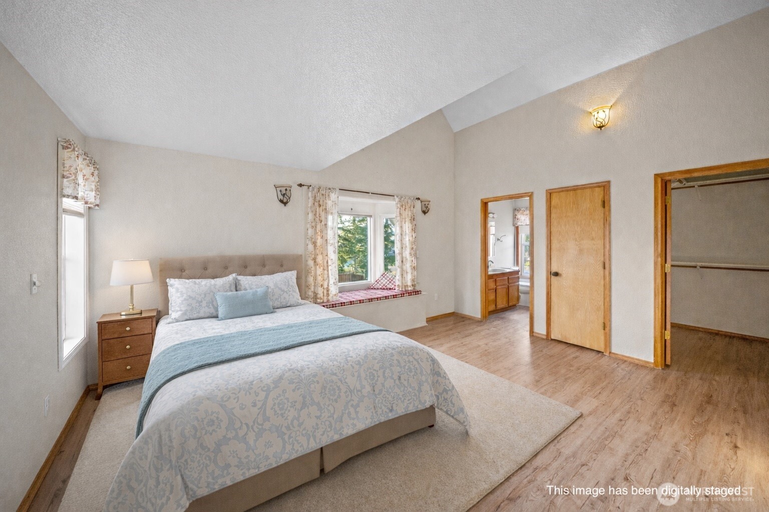 1911 E Island Lake Drive , Shelton, WA 98584