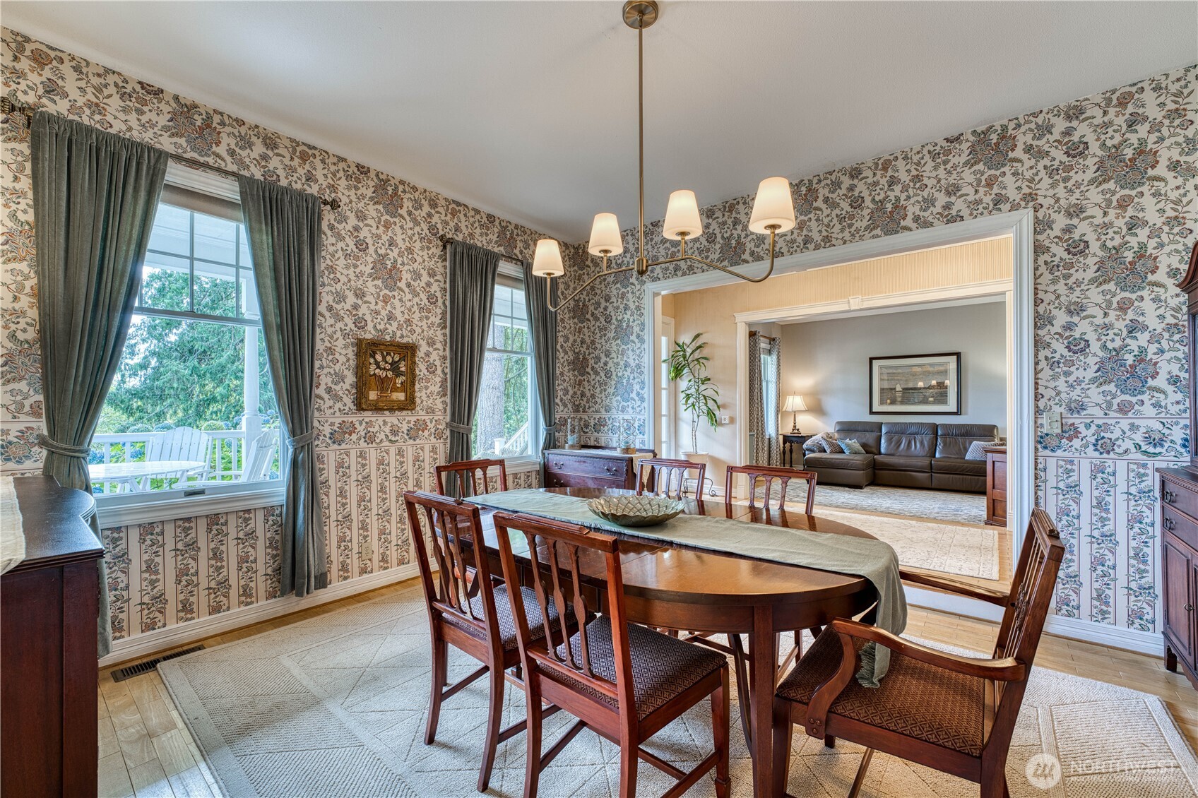 10295 NE West Kingston Road , Kingston, WA 98346-9329