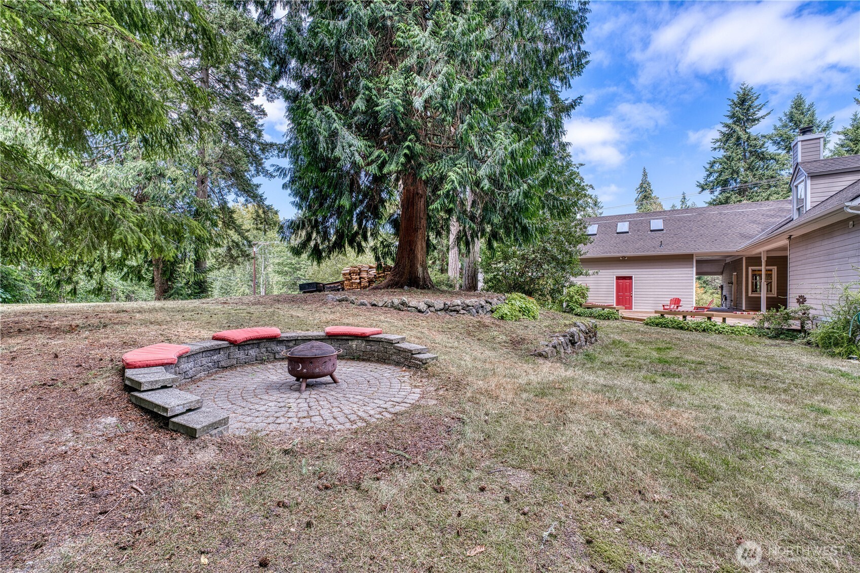 10295 NE West Kingston Road , Kingston, WA 98346-9329